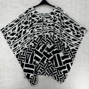 Catherines Plus Poncho Top Shirt Womens 0X/1X Blouse Short Sleeve‎ Boho
